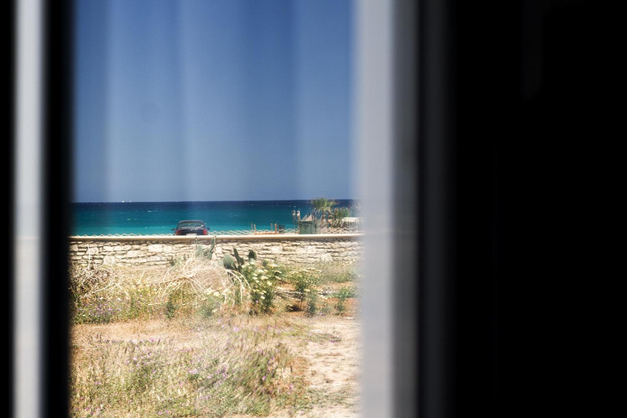 Pink Sand Sea Apartment Adelianos Kampos Esterno foto